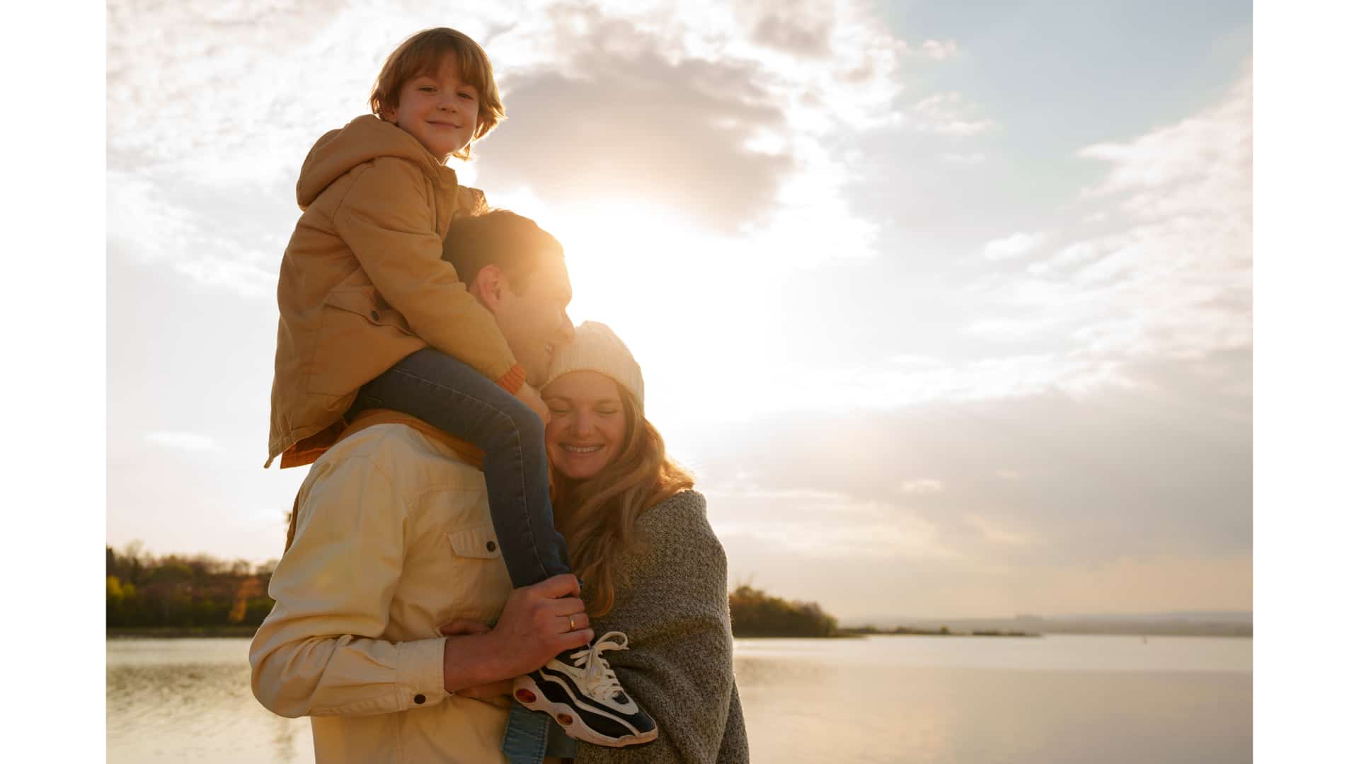 Familia protegida por su seguro de vida